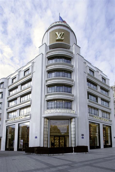 the maison Louis Vuitton